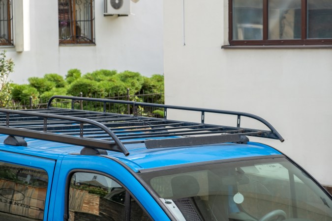 Portaequipaje de techo tipo rejilla es el tradicional.