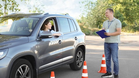 escuela de manejo para practicar la conducción