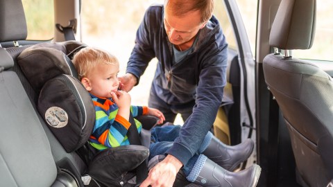 Los booster para autos son un elemento primordial si tienes niños.