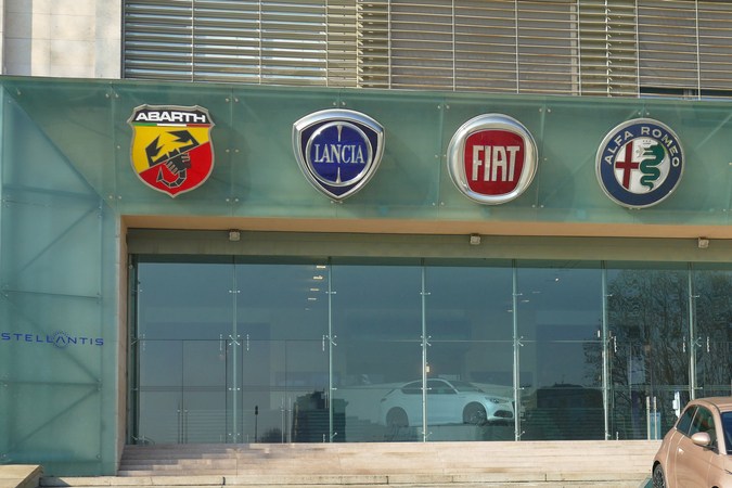 Pérdidas millonarias en Stellantis por políticas de Trump