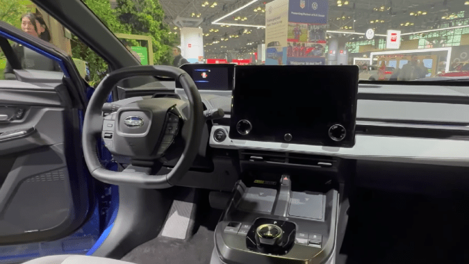 Subaru Trailseeker 2026 tiene un interior minimalista.