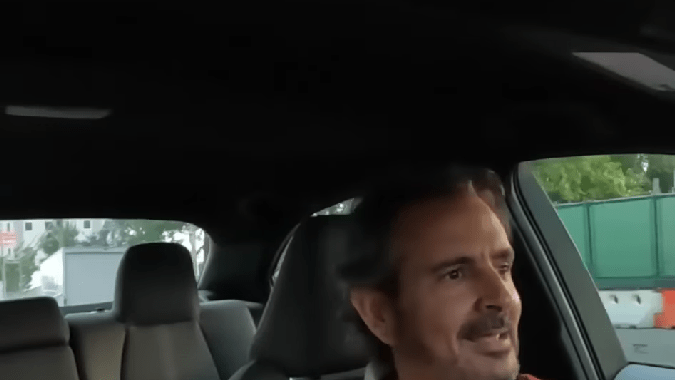 Toyota Corolla FX 2025 logra una gran conducción estable y deportiva.