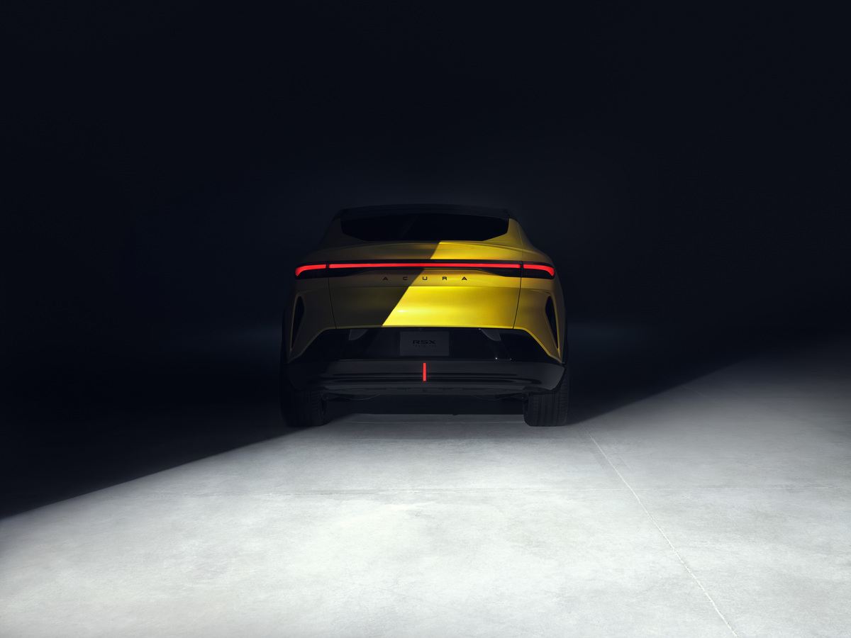 Acura RSX Prototype tiene un diseño aerodinámico.