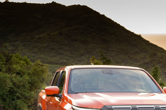 Nissan Frontier 2026 llega con un precio base de $32,000 dólares.