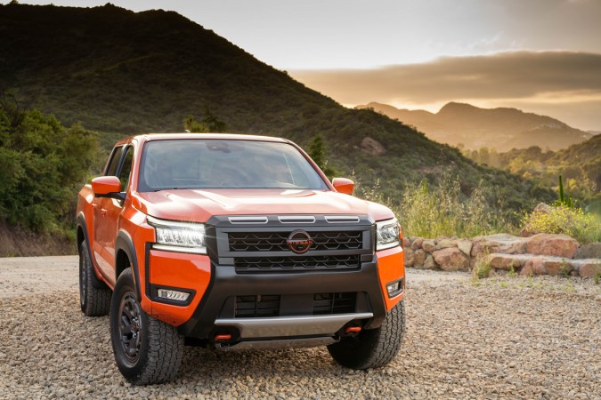 Nissan Frontier 2026 llega con un precio base de $32,000 dólares.