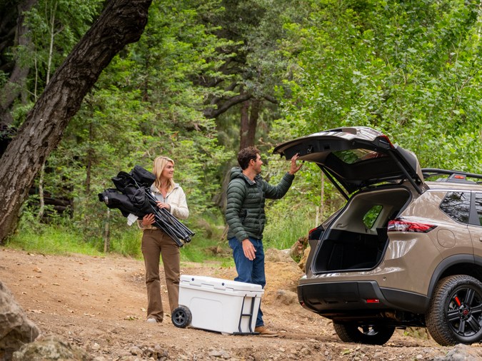 Comparativa Nissan Rogue y Murano: eficiencia, lujo y rendimiento.
