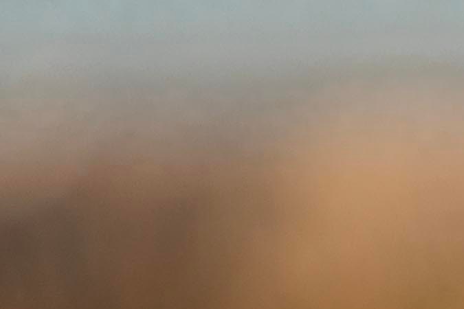 Mercedes Mayback S680 Emerald Isle 2026 tiene acabados de verde y blanco con detalles cromados.