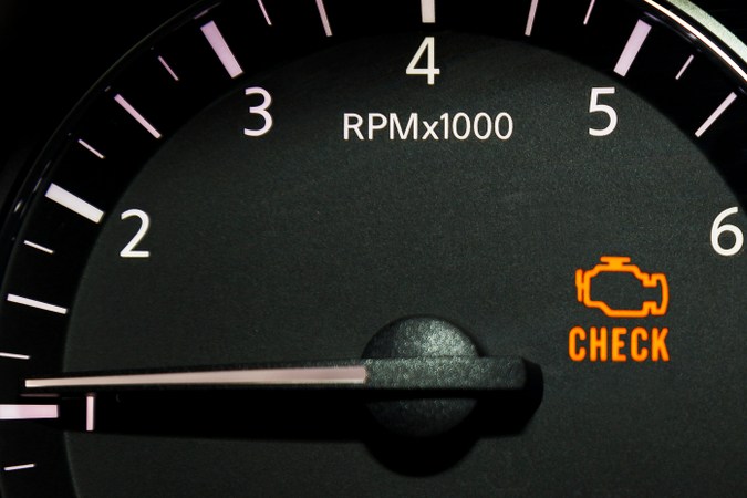 Qué es el check engine