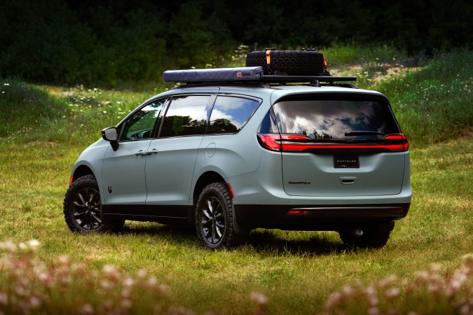Chrysler Pacifica Grizzly Peak concept tiene un mayor espacio para carga.