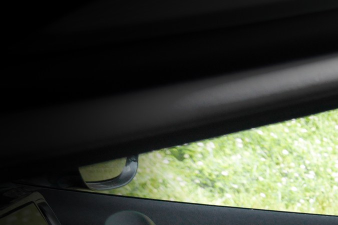 Chrysler Pacifica Grizzly Peak concept los asientos son de cuero.