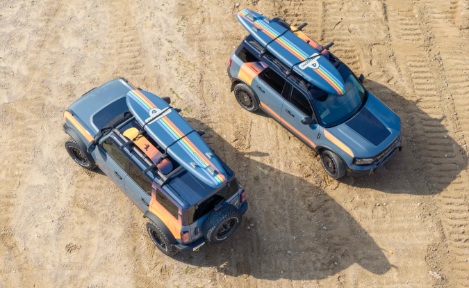 Ford Bronco Silver Lake Dunes: Personaliza tu aventura todoterreno con el catálogo de Ford Performance.