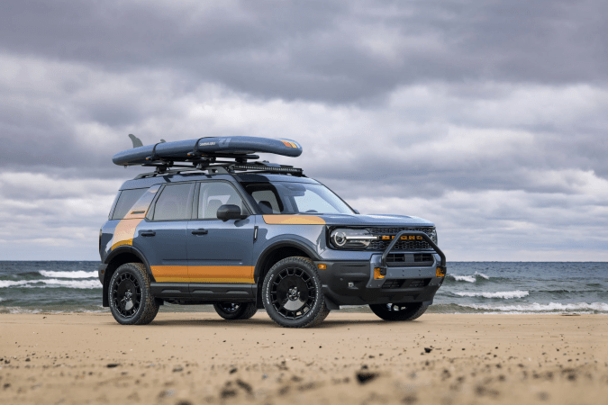 Ford Bronco 2025: Estilo y potencia inspirados en las dunas de Silver Lake.