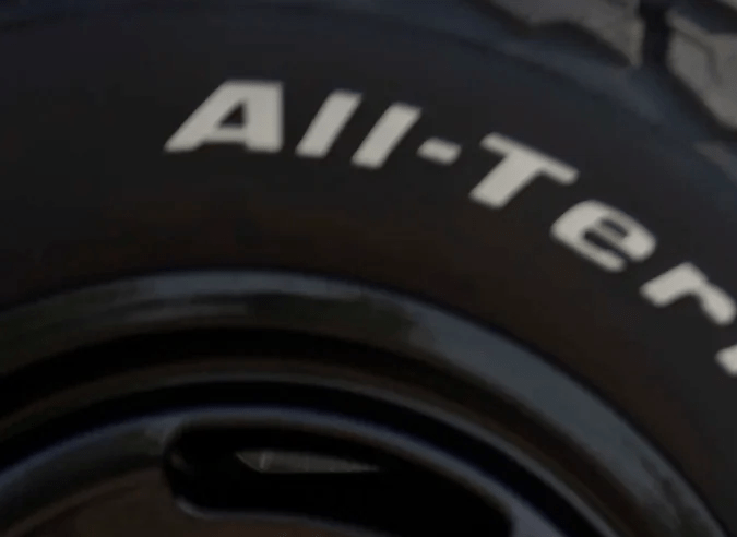 Bronco Sport Silver Lake Dunes: Un crossover listo para la aventura en dunas.