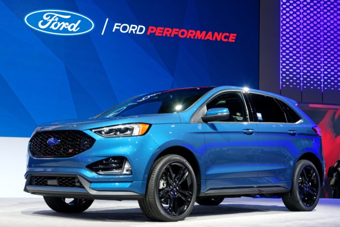 Ford Edge vs Ford Escape: compara diseño y potencia de estos SUV