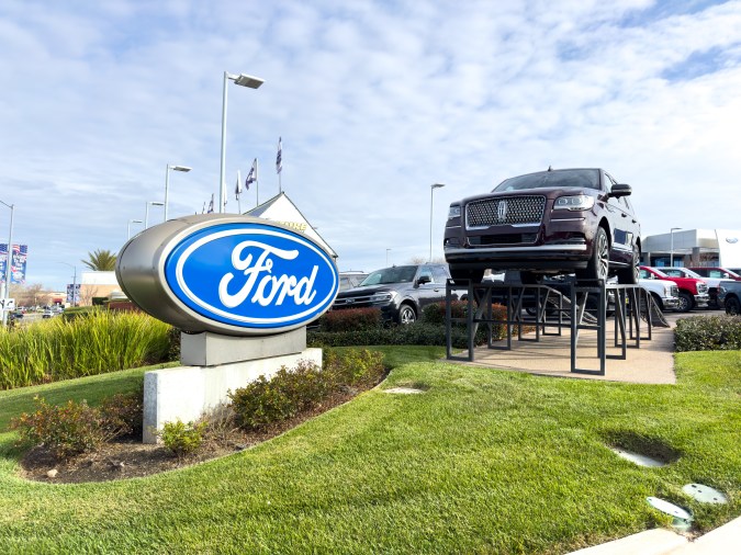 Marcas que fueron de Ford y no lo sabías