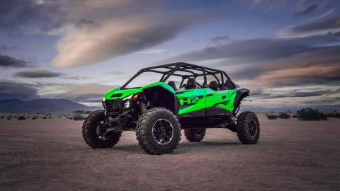 Kawasaki Teryx H2 en el desierto fotografía