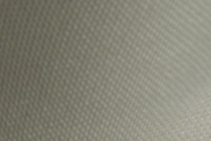 Nissan Leaf 2026 tiene como opcional un techo panorámico atenuante.