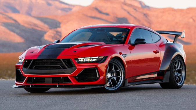 Shelby Super Snake R 2026 usa varios detalles aerodinámicos.