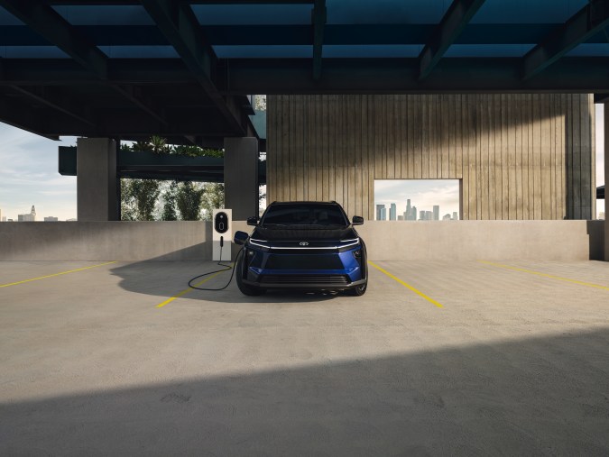 Toyota bZ 2026 llega con dos capacidades de batería.