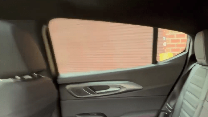 Alfa Romeo Tonale Tributo Italiano 2025 tiene unos asientos de piel.