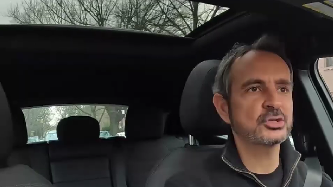 Alfa Romeo Tonale Tributo Italiano 2025 tiene una buena conducción deportiva.