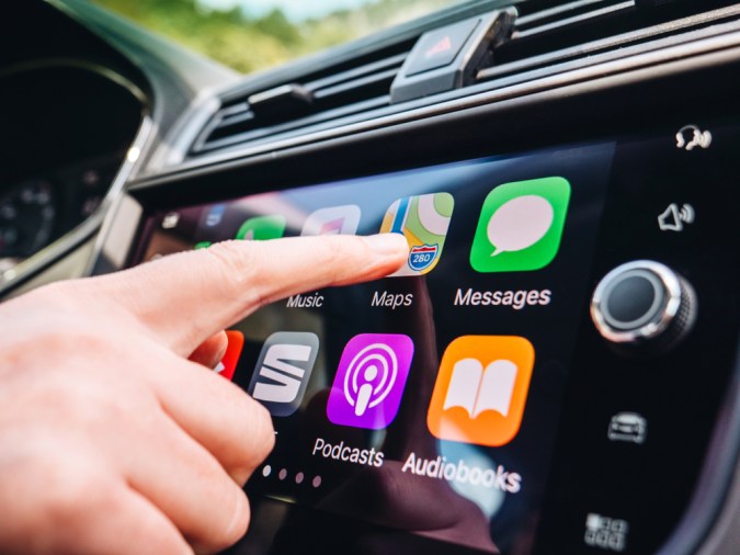 Transforma tu experiencia de conducción con las mejores pantallas CarPlay.