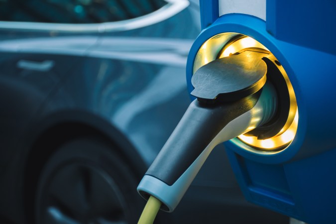 La meta de la alianza Hyundai y GM es lanzar cinco vehículos eléctricos en 2028.