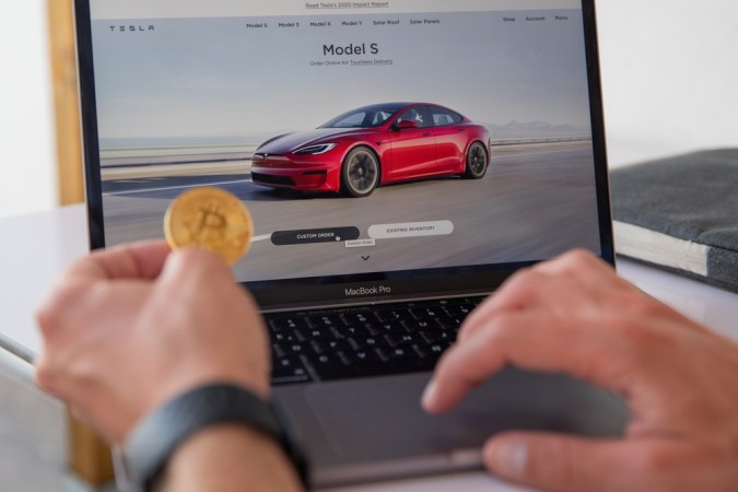 Compra autos con Bitcoin en 2025: guía de las mejores plataformas.