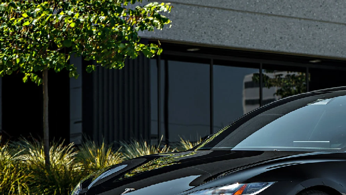 Las llantas Unplugged Performance UP RW Road Warrior están disponible solo en Tesla.