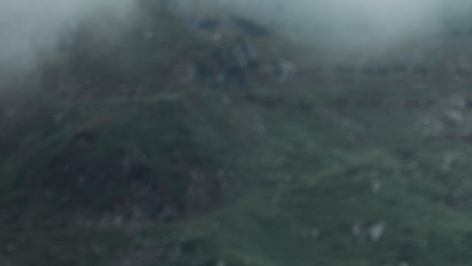 Porsche 911 Carrera 4 GTS "Tributo a Transfăgărășan" tiene detalles en honor a la carretera.