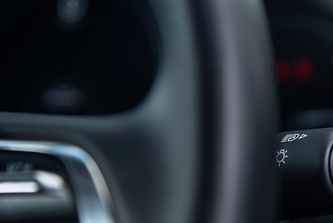 Prioriza la seguridad: guía para elegir un auto con funciones avanzadas.