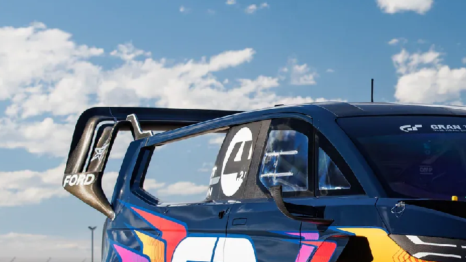 Ford SuperVan 4.2 está basada en la Transit.