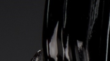 ¿Qué significa la tabla misteriosa en tu coche? Conoce su rol en la seguridad.