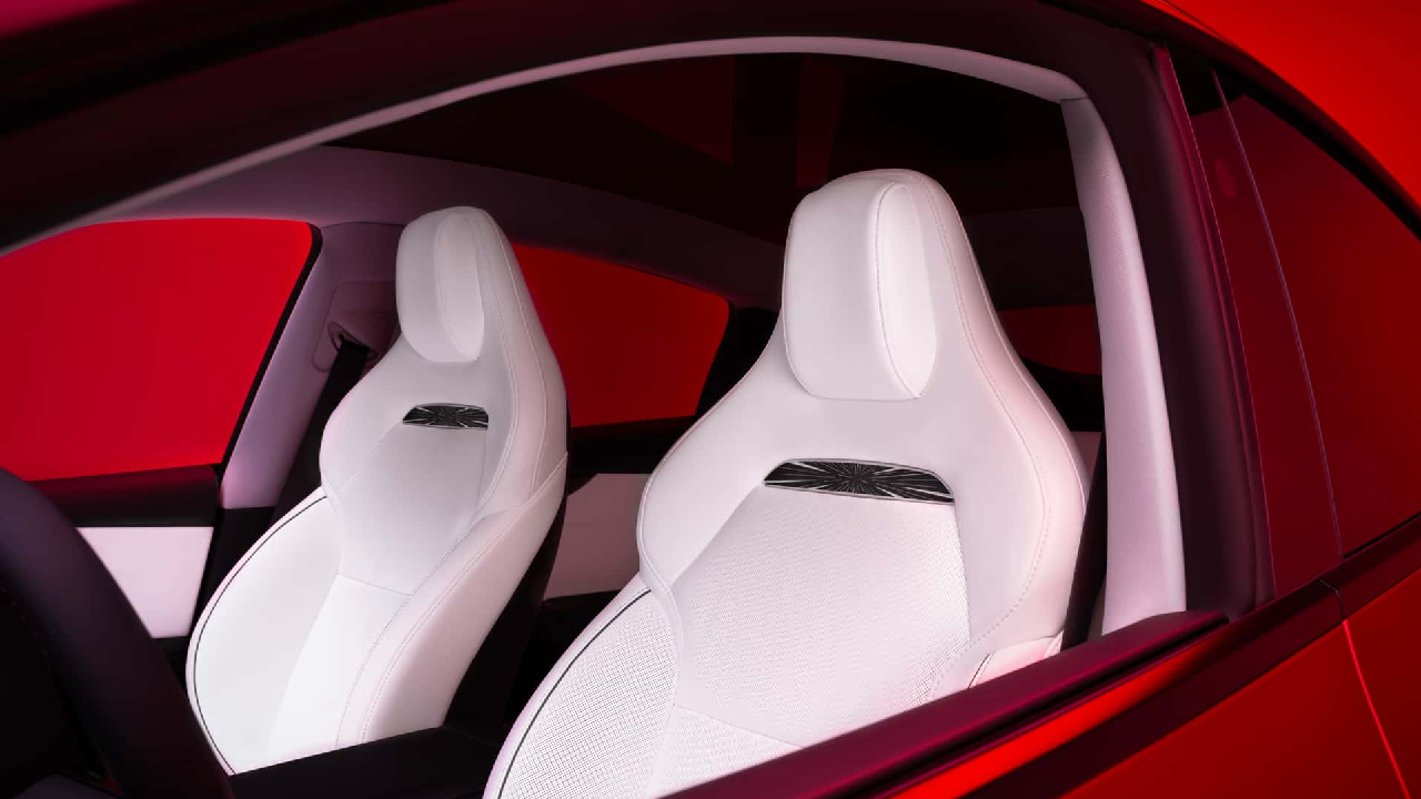Tesla Y Performance 2026 tiene un interior renovado.