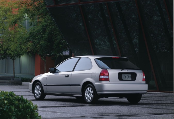 Diferencias entre Honda LX, DX y EX explicadas claramente.