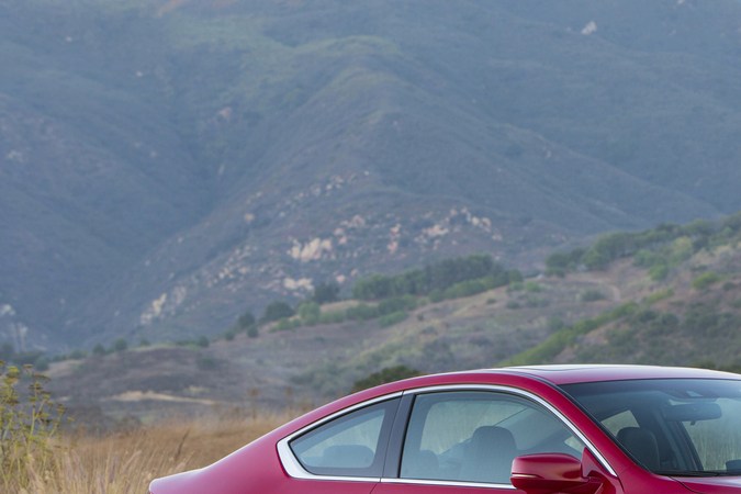 Equipamiento y precio de Honda LX, DX y EX a fondo.