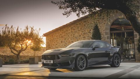 El nuevo Mustang híbrido combina rendimiento y eficiencia.