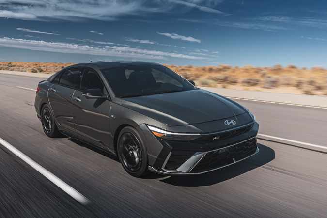 Hyundai Elantra N 2027: El sedán deportivo que revolucionará la conducción.
