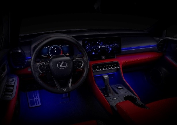 Lexus IS 2026 logra exhibir un mejor habitáculo.