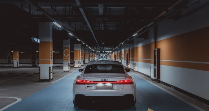 Conoce la joya de la Policía de Dubái: Audi RS 7 Performance.