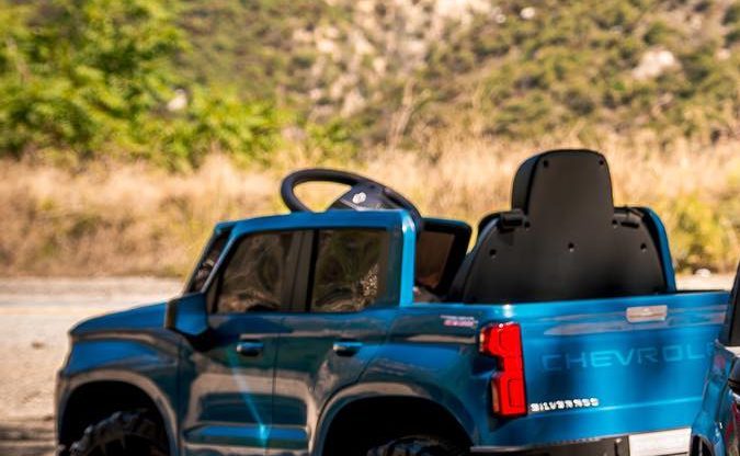 Los mejores autos eléctricos para niños este 2025