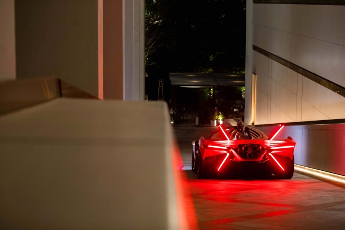 Apollo Evo: el hiperauto de pista con 800 hp limitado a 10 unidades.