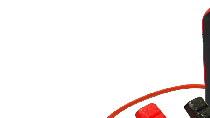 Cargador y arrancador de batería Schumacher de 800 amperios enciende rápidamente el auto.