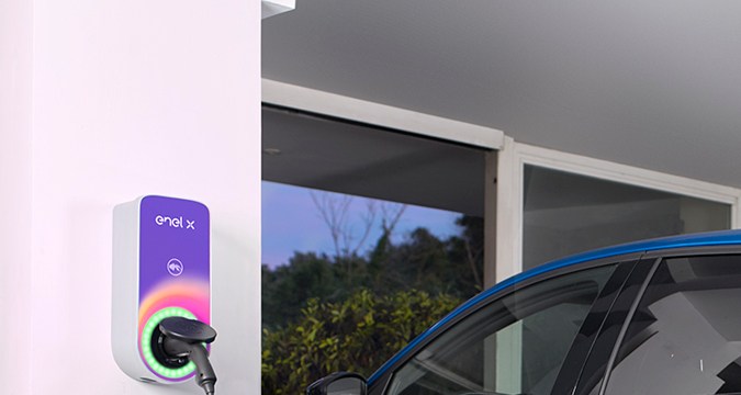 Enel X Way JuiceBox: conectividad inteligente para ahorrar energía.