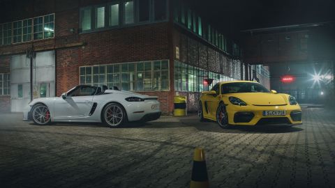 Porsche equilibra innovación y tradición con motores a gasolina en los 718.