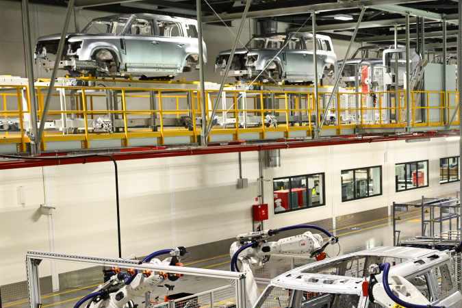 Paralización en las fábricas de JLR tras ciberataque mundial.