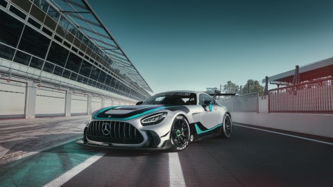 Mercedes-AMG GT2 Edition W16 tiene varios elementos nuevos como Push2pass y DRS.