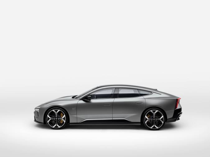 Polestar 5 tiene un amplio espacio gracias a la distancia entre ejes.