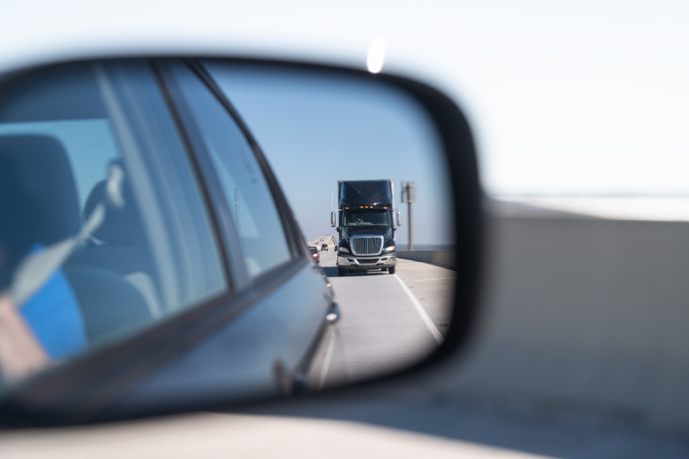 Tailgating en carretera: cómo protegerte sin perder el control.