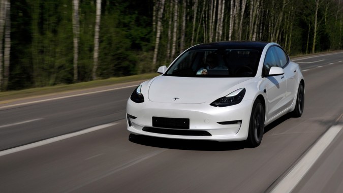 ¿Buscas un EV usado? Estos son los 6 modelos top para invertir en 2025.